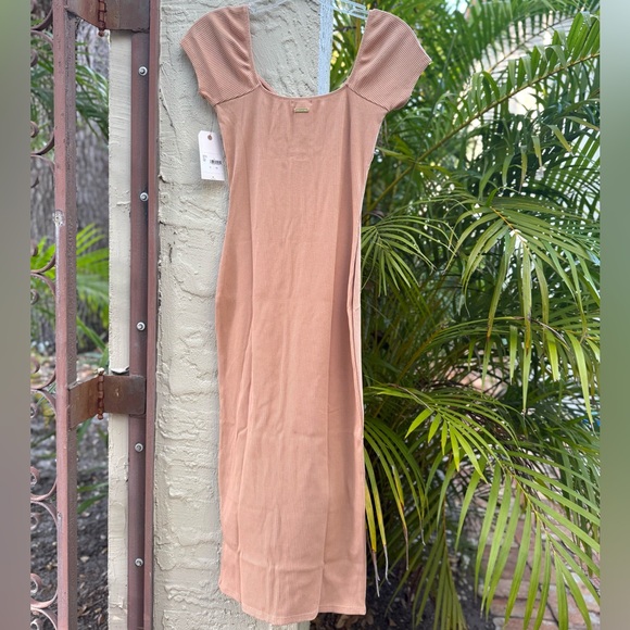 ๐บ๐บ BILLABONG ๐บ๐บ NEW MOOD MIDI DRESS - TRUFFLE - Picture 13 of 13
